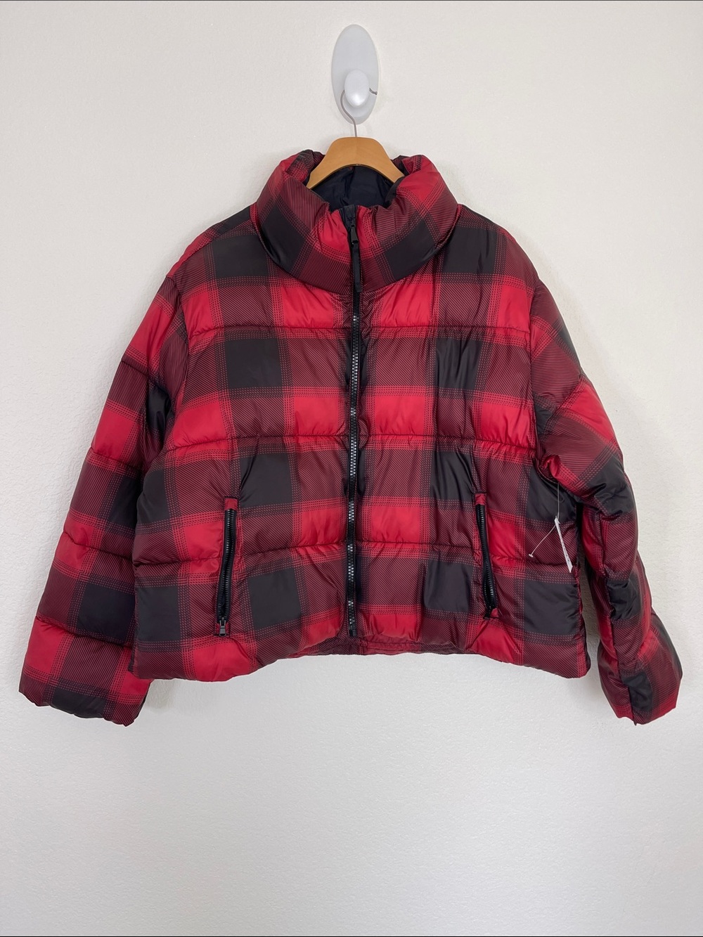 Old Navy Red and Black Plaid Puffer Jacket - Women